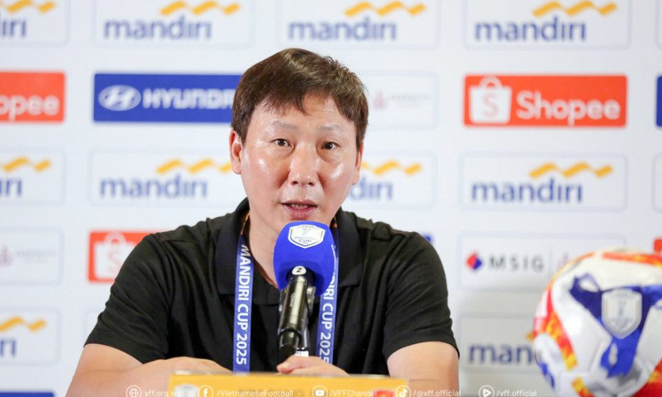 HLV Kim Sang Sik: ‘Gặp đối thủ nào, U23 Việt Nam cũng tự tin’ - Ảnh 1.