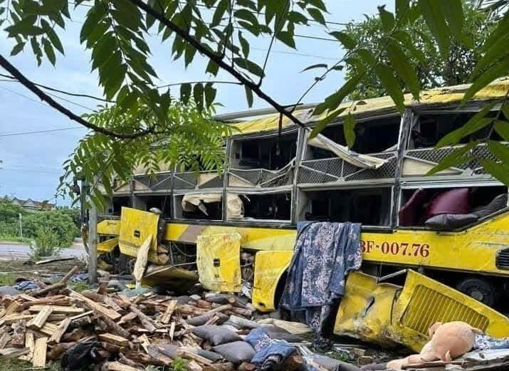 Tai nạn giao thông đặc biệt nghiêm trọng làm 9 người tử vong - Ảnh 2.