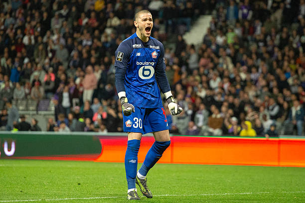 PSG sắp chiêu mộ thủ môn 23 tuổi Lucas Chevalier từ Lille