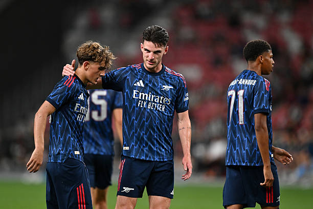 Arsenal 3-2 Newcastle: Sao mai 15 tuổi tỏa sáng, Arsenal ngược dòng đánh bại Newcastle - Ảnh 2.