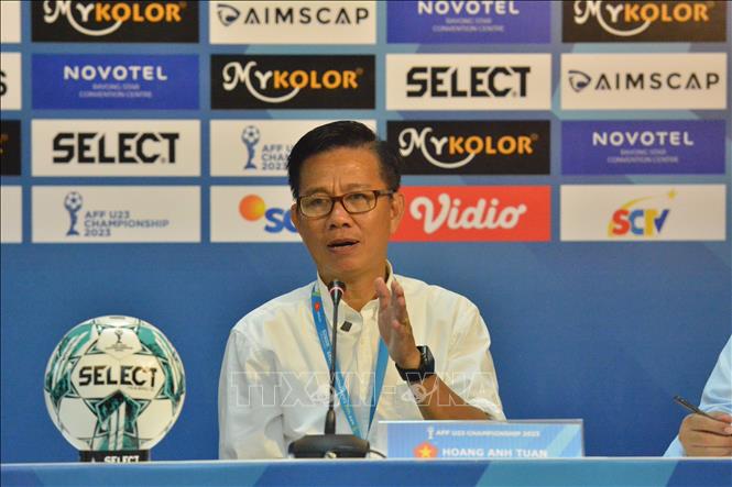 Thắng Indonesia ở loạt đá 11m, U23 Việt Nam vô địch Đông Nam Á nhờ thủ môn xuất sắc và tính toán hợp lý của HLV - Ảnh 3. Thắng Indonesia ở loạt đá 11m, U23 Việt Nam vô địch Đông Nam Á nhờ thủ môn xuất sắc và tính toán hợp lý của HLV - Ảnh 3.