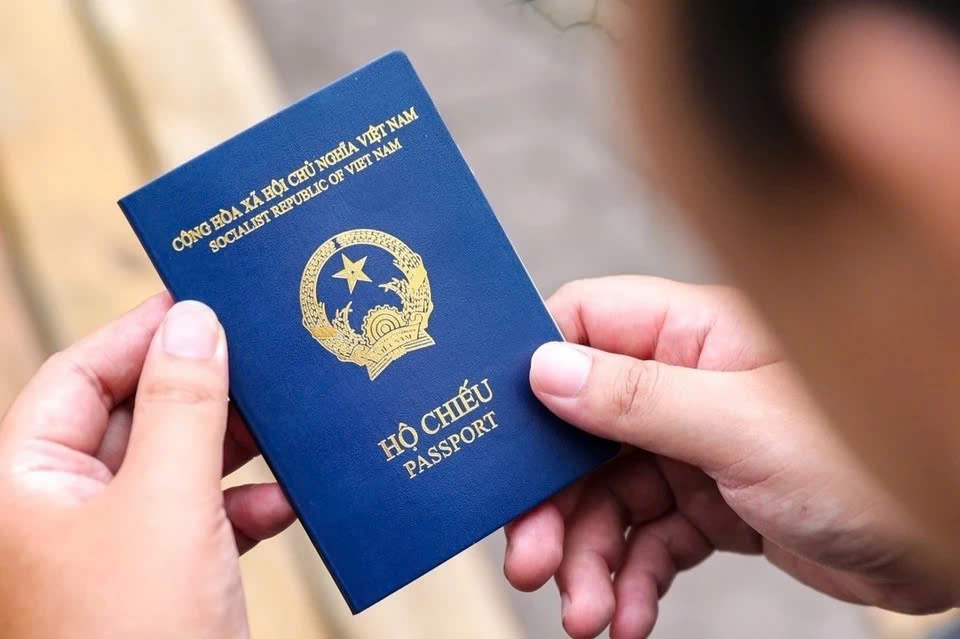 Thứ hạng hộ chiếu Việt Nam tăng 7 bậc: Cơ hội nâng tầm du lịch và hội nhập toàn cầu - Ảnh 1.