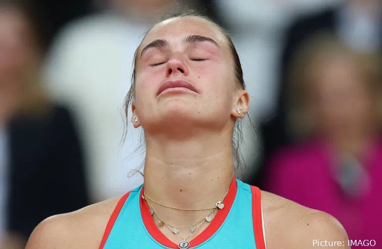 Sabalenka không giấu nổi cảm giác cay đắng mỗi khi thất bại