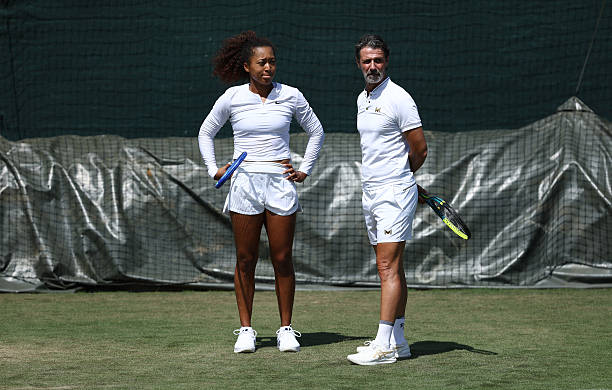 Naomi Osaka quyết định chấm dứt hợp tác với HLV Patrick Mouratoglou