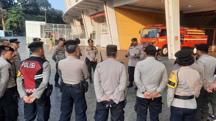 Cảnh sát Indonesia được giao nhiệm vụ hộ tống CĐV Việt Nam ở chung kết U23 Đông Nam Á 2025 - Ảnh 1.