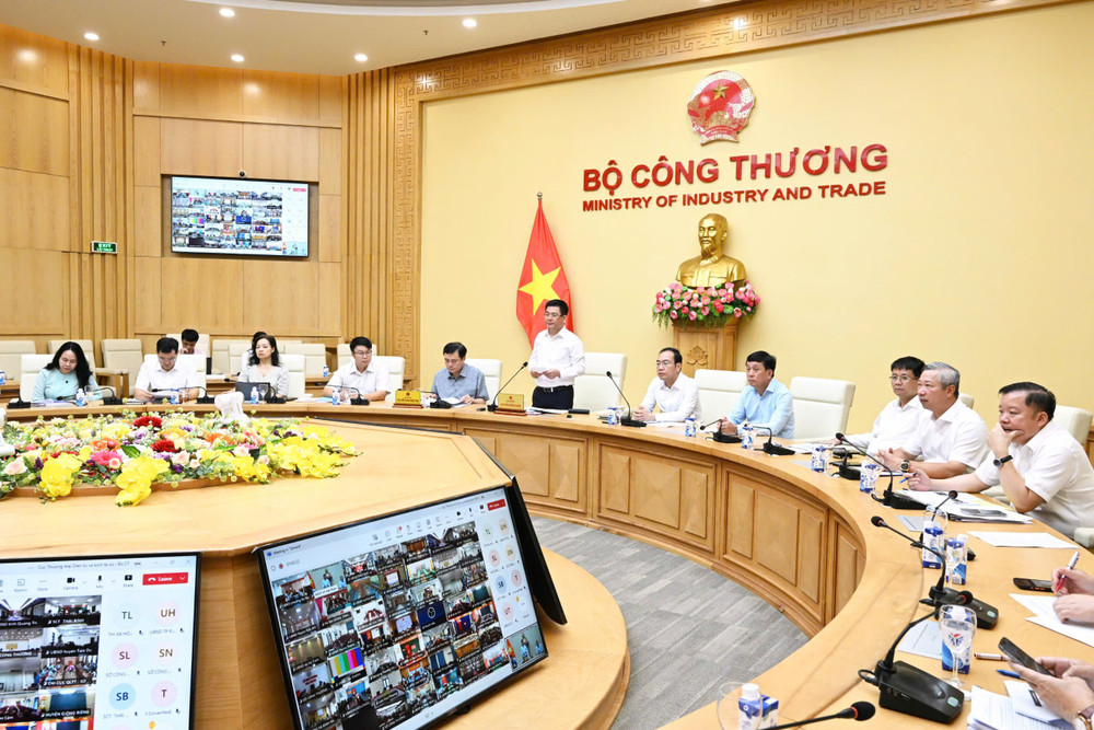 Bộ Công Thương đơn giản hóa 223 thủ tục hành chính - Ảnh 1.