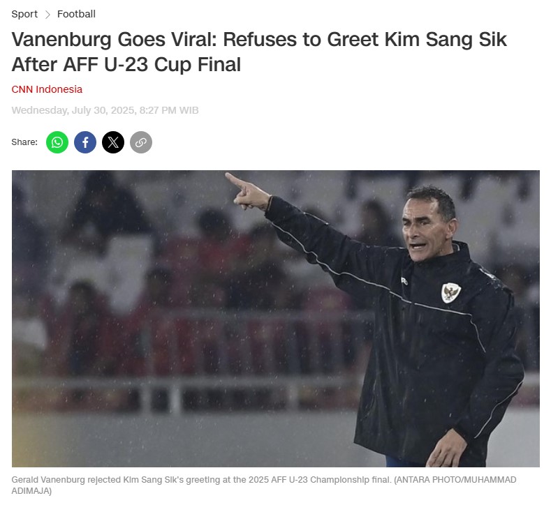 Thua chung kết, HLV châu Âu từ chối bắt HLV Kim Sang Sik? - Ảnh 2.