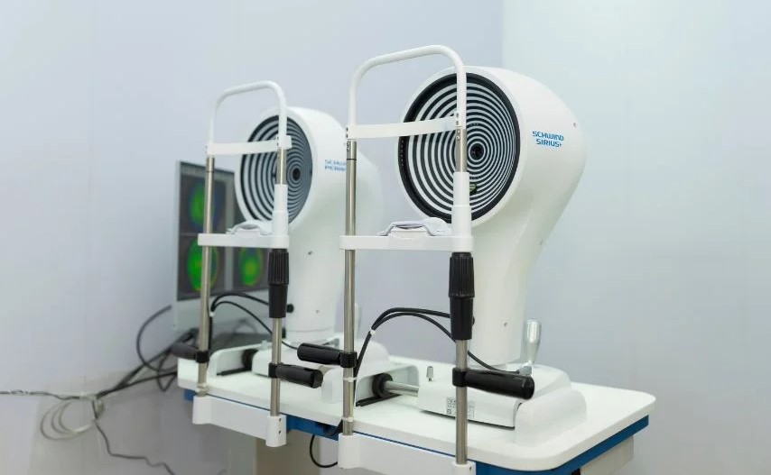 EYESignature - xóa cận cá nhân hóa, ứng dụng AI trong điều trị tật khúc xạ - Ảnh 2.
