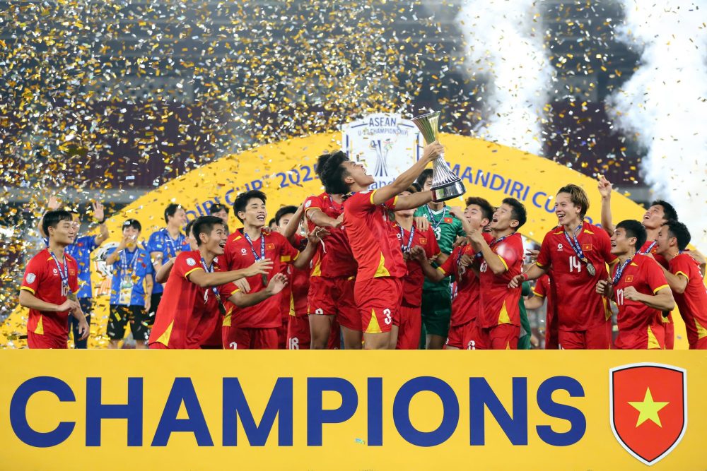 Bộ Văn hoá Thể thao Du lịch tặng Bằng khen cho các thành viên đội tuyển U23 Việt Nam - Ảnh 1.