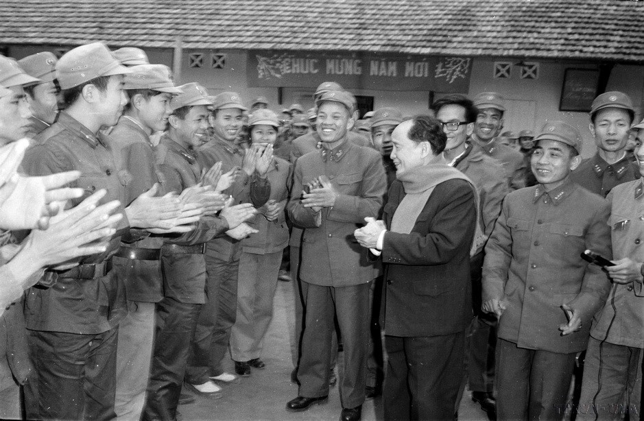 80 năm Công an nhân dân Việt Nam (19/8/1945 - 19/8/2025): Vì nước quên thân, vì dân phục vụ - Ảnh 1.