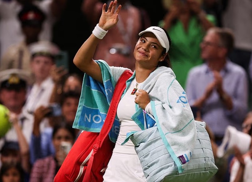 Niềm hy vọng quần vợt nước Anh chia tay Wimbledon khi thua tay vợt số 1 thế giới - Ảnh 1.