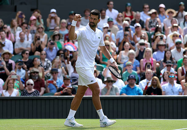 Djokovic vẫn chưa thua một set nào tại giải năm nay và chuẩn bị đối đầu hạt giống số 11 Alex de Minaur ở vòng 4 Wimbledon 2025