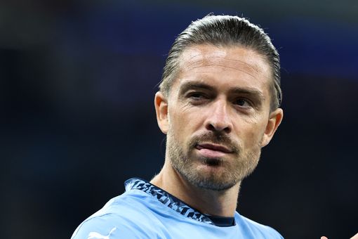 Tin chuyển nhượng ngày 1/8: Liverpool sắp đón Isak với giá kỷ lục, MU bắt đầu đàm phán mua Sesko - Ảnh 5.