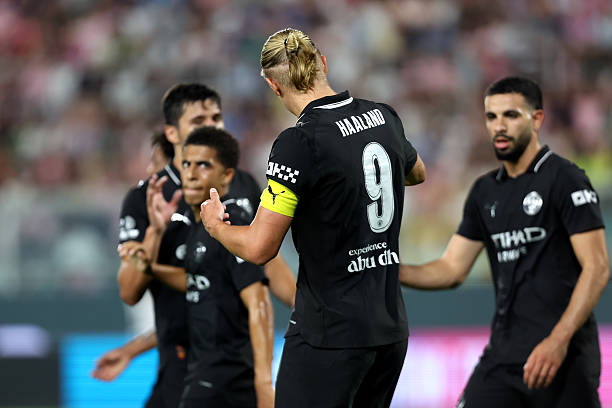 Man City đánh bại Palermo 3-0