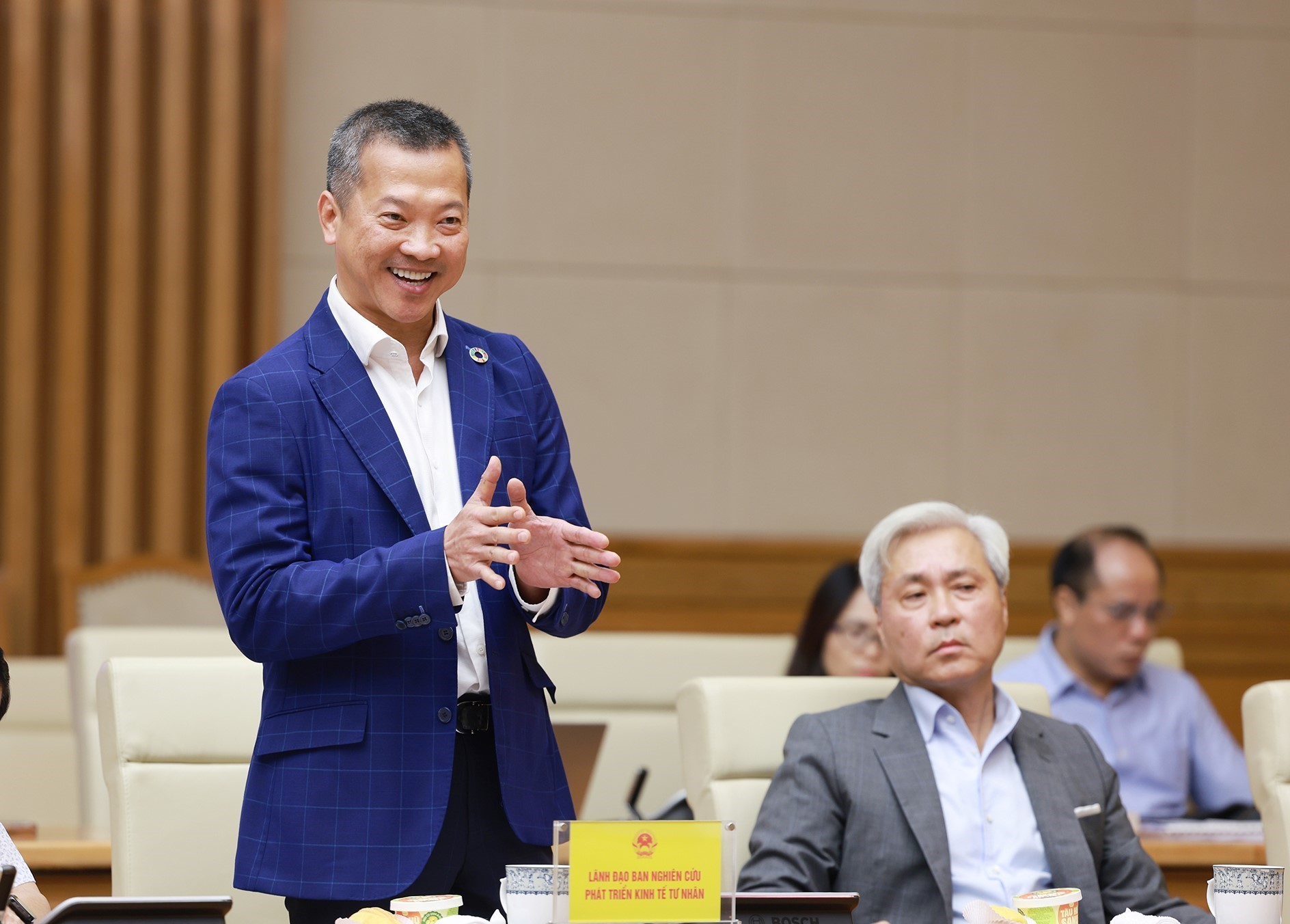 Thủ tướng Phạm Minh Chính làm việc với Ban Nghiên cứu phát triển kinh tế tư nhân - Ảnh 8.