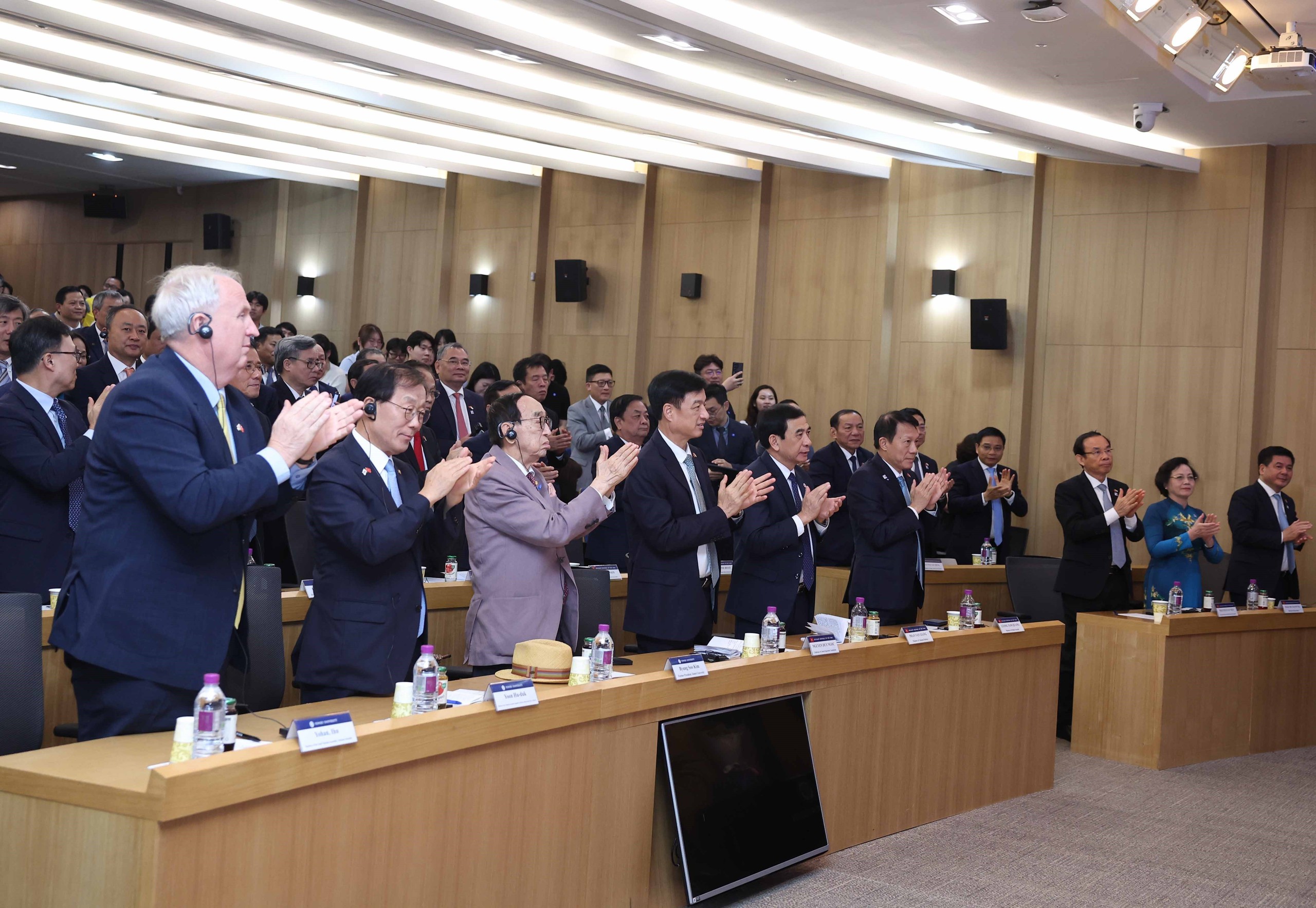Tổng Bí thư Tô Lâm phát biểu chính sách tại Trường Đại học Yonsei của Hàn Quốc - Ảnh 8.