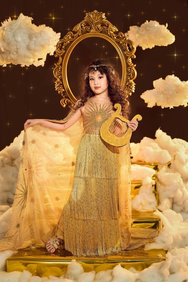 Suri Bảo Anh – Nàng vedette “Mặt trời tỏa sáng” đa tài tại The Solar Kingdom - Ảnh 4.