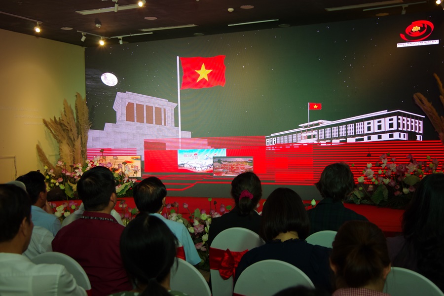 Ra mắt triển lãm trực tuyến  'Không có gì quý hơn độc lập, tự do' và sách về Phủ Chủ tịch - Ảnh 3.