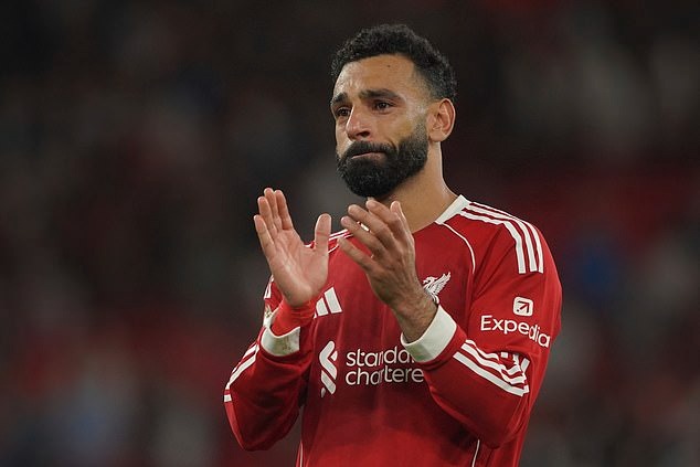 Chiesa và Salah giúp Liverpool thắng kịch tính trong ngày khai màn mùa giải mới - Ảnh 3.