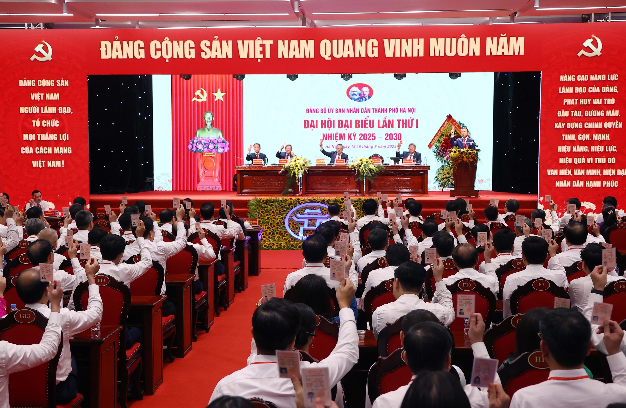 Đại hội đại biểu Đảng bộ UBND Hà Nội nhiệm kỳ 2025 - 2030 - Ảnh 9.