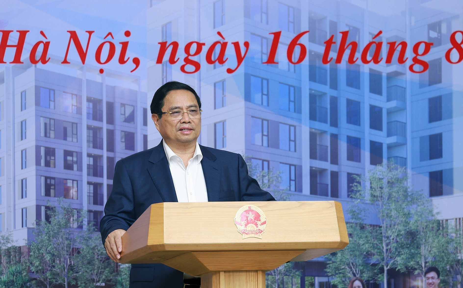 Thủ tướng Phạm Minh Chính chủ trì Hội nghị trực tuyến toàn quốc về phát triển nhà ở xã hội - Ảnh 2.