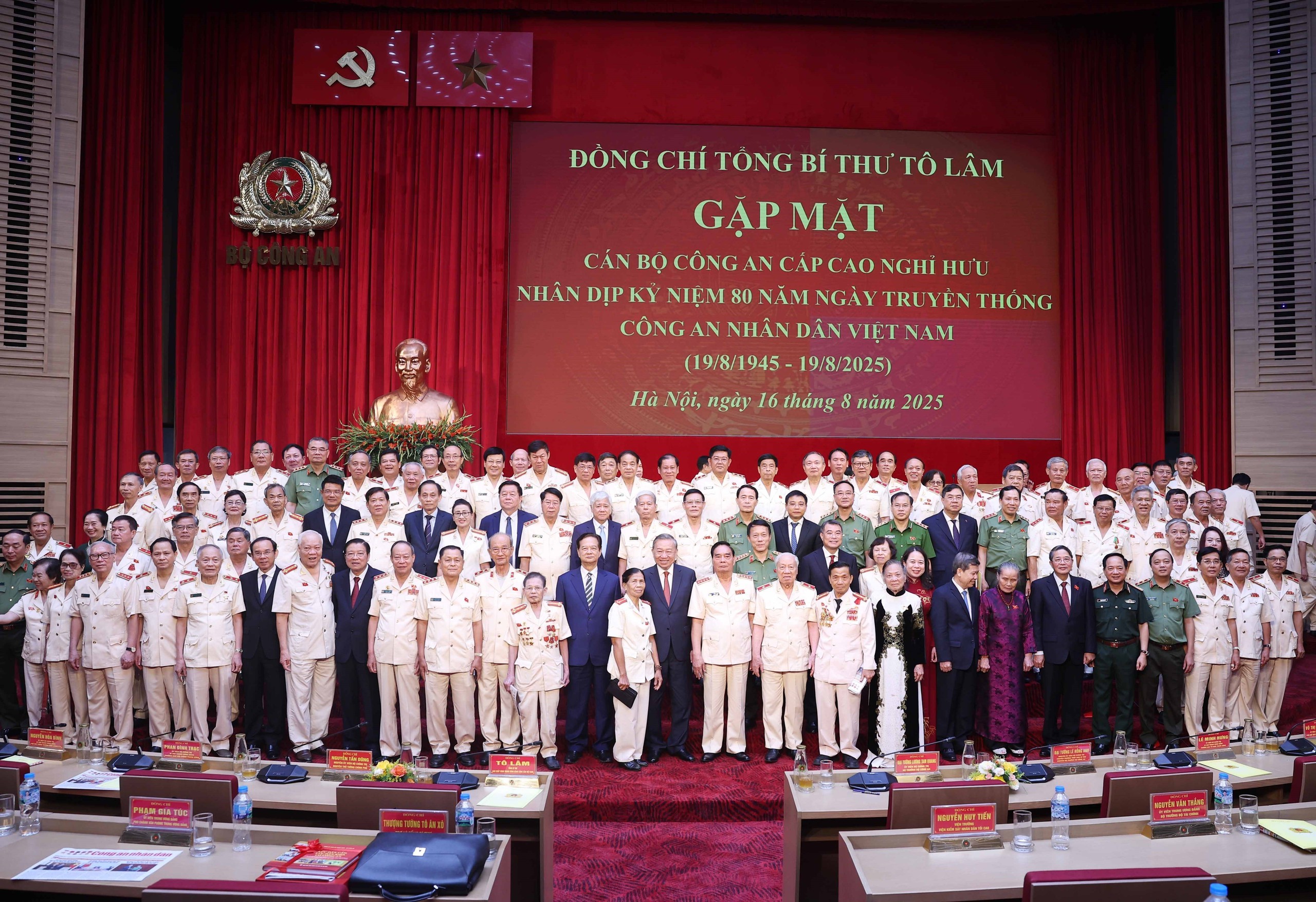 Bài viết của Tổng Bí thư Tô Lâm: 80 NĂM - VINH QUANG CÔNG AN NHÂN DÂN VIỆT NAM - Ảnh 4.