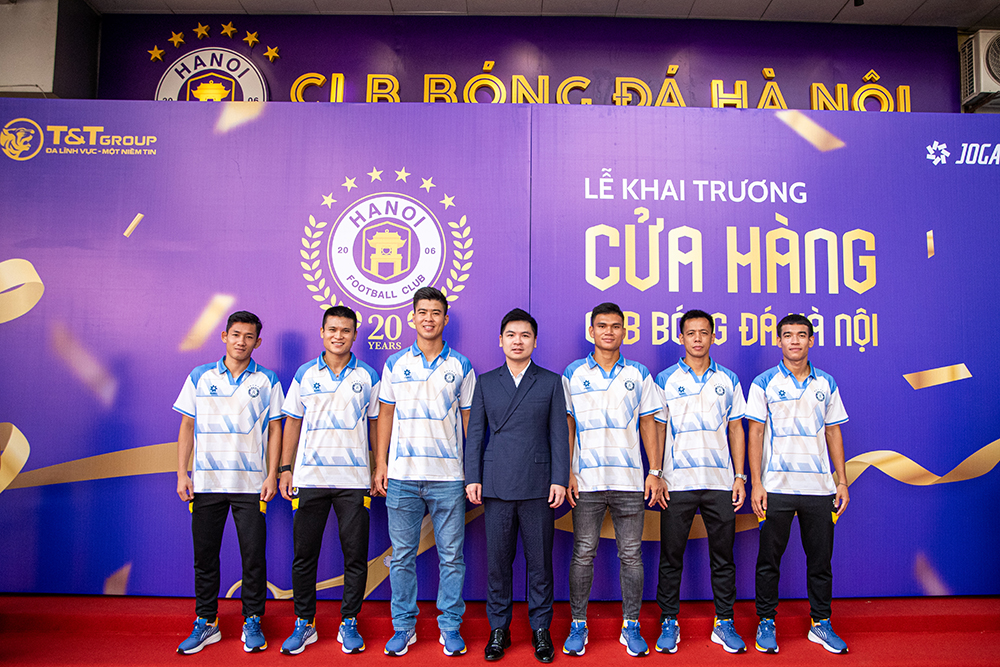 Bóng lăn trong tuần: Mùa Thu thay áo mới - Ảnh 1.