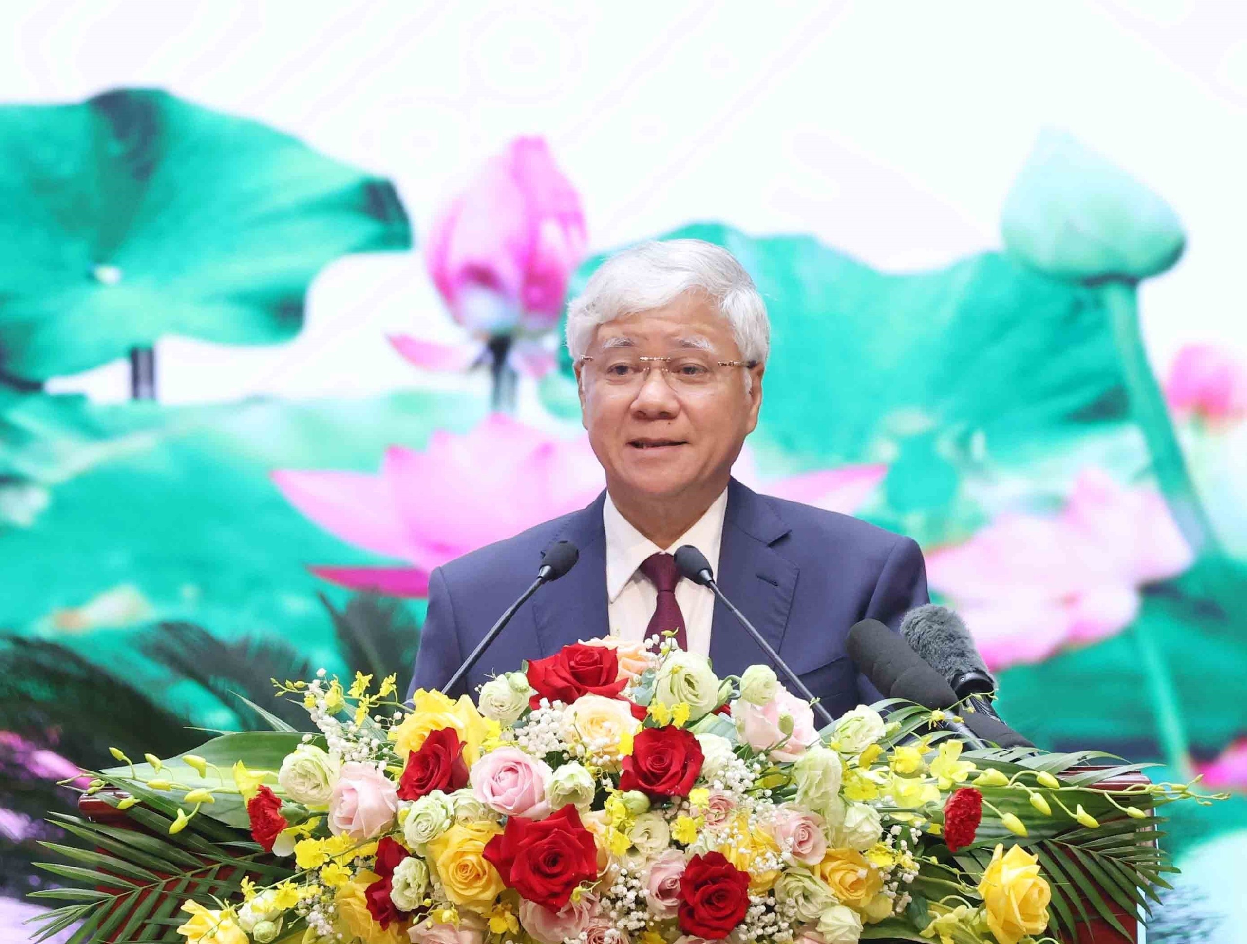 Tổng Bí thư chủ trì buổi gặp mặt các đồng chí nguyên lãnh đạo Đảng, Nhà nước - Ảnh 8.