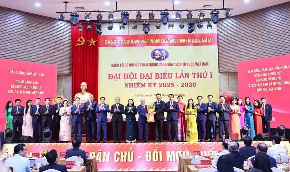 Tiến tới Đại hội XIV của Đảng: Khơi dậy tinh thần yêu nước, khát vọng phát triển đất nước phồn vinh, hạnh phúc - Ảnh 7.