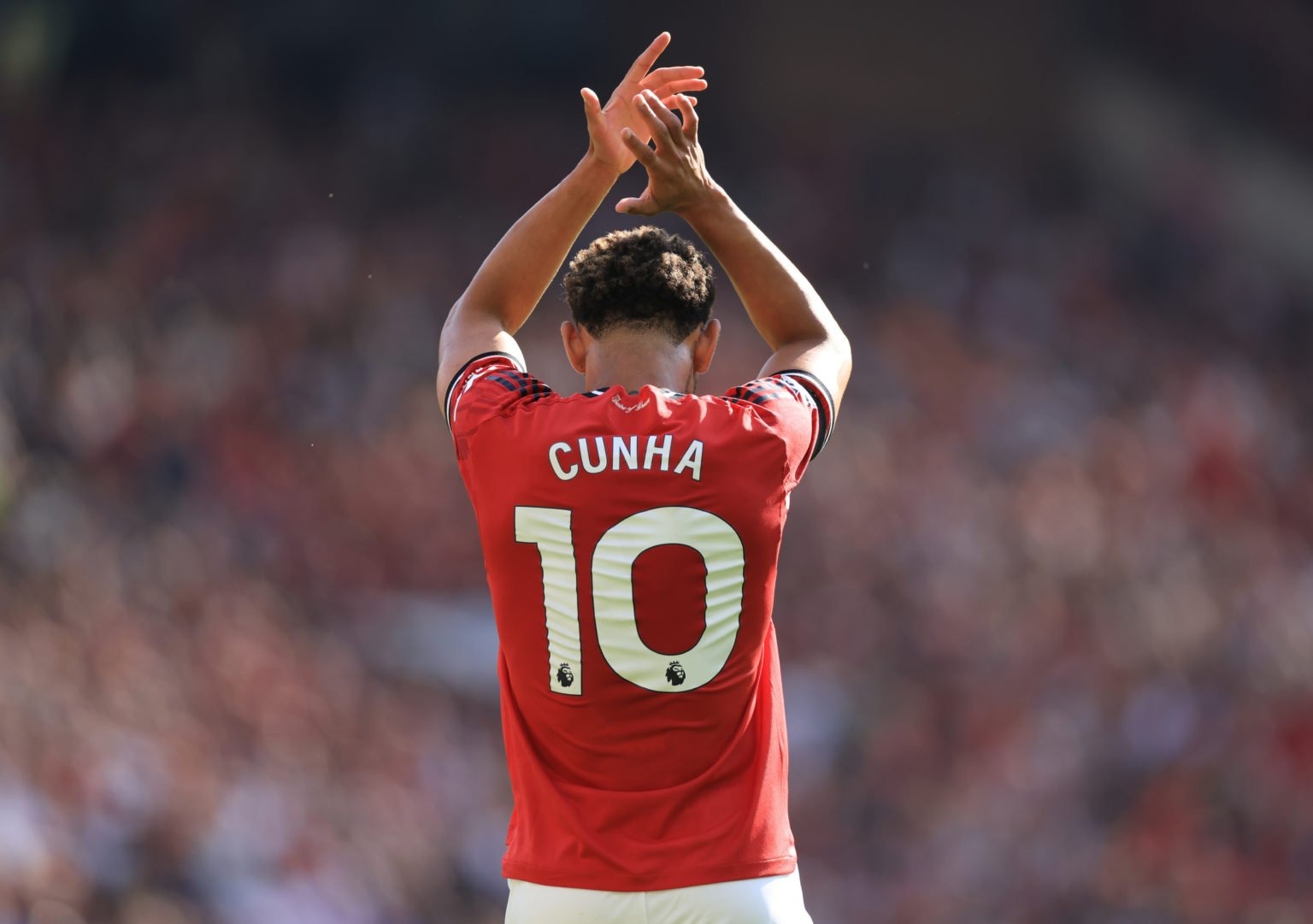 Cunha đúng là cứu tinh của MU!