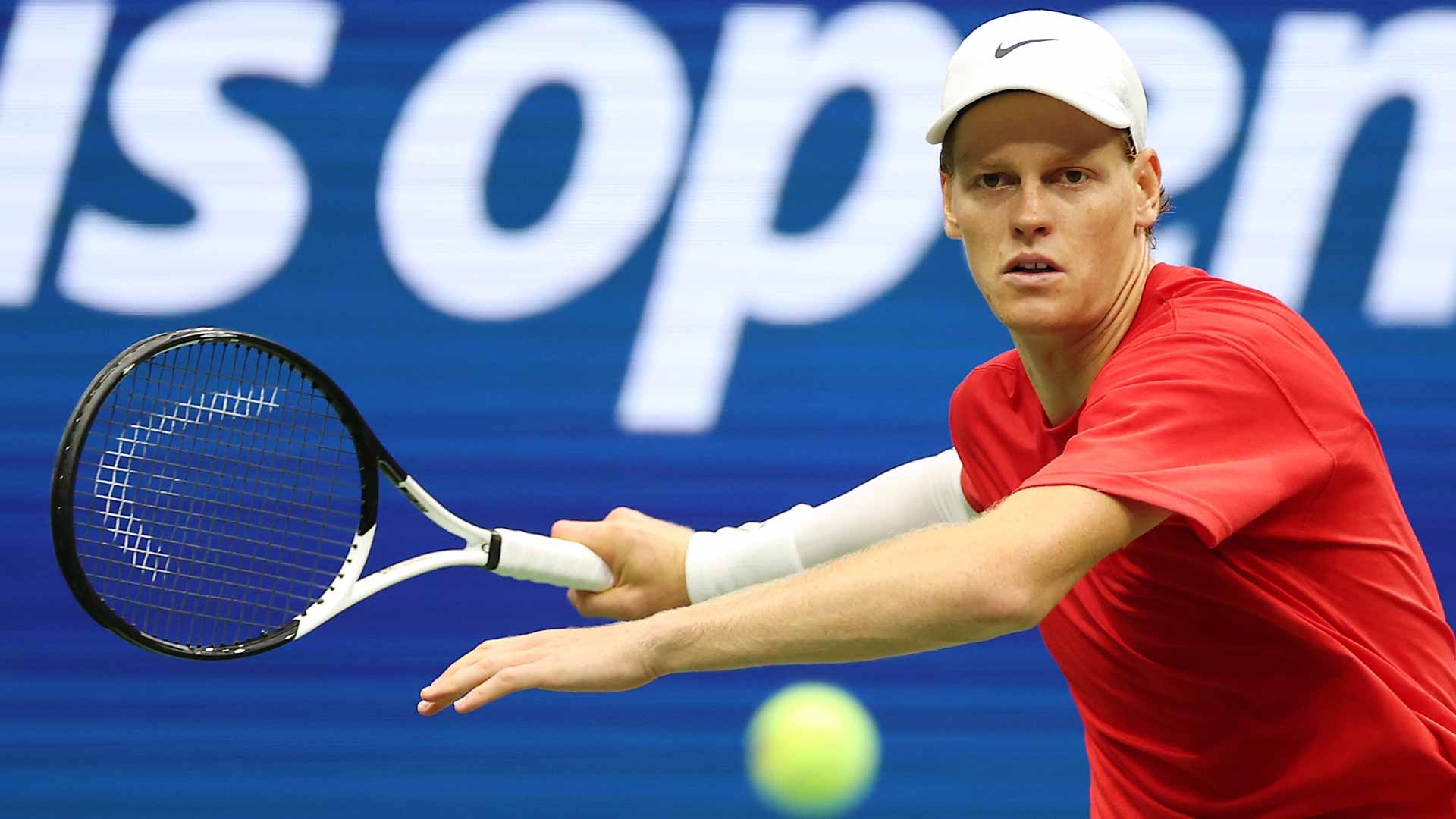 Jannik Sinner giải th&iacute;ch l&yacute; do tại sao c&aacute;c tay vợt kh&oacute; bảo vệ danh hiệu ở  US Open