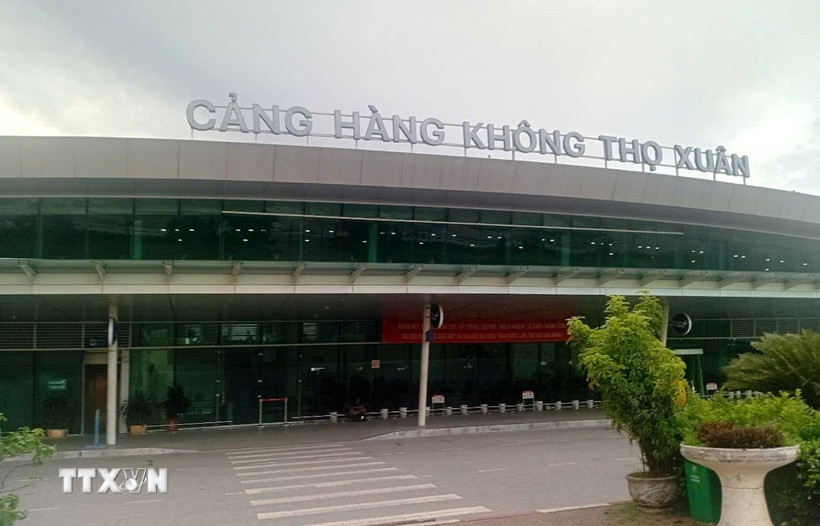 Sân bay Thọ Xuân và Đồng Hới tạm ngừng tiếp thu tàu bay từ sáng 25/8 - Ảnh 1.