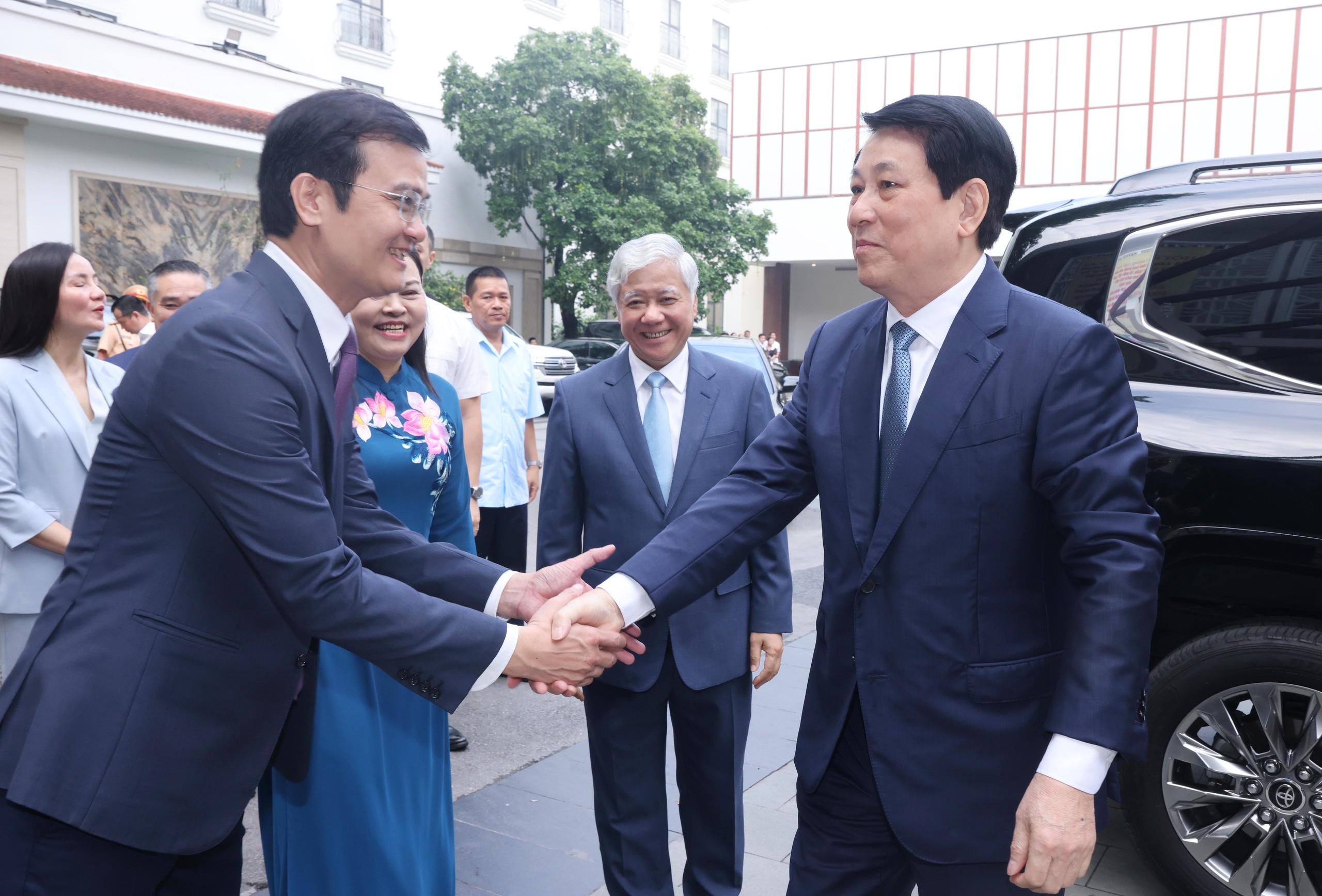 Chủ tịch nước và Thủ tướng gặp mặt đại biểu tiêu biểu các tầng lớp nhân dân tham dự Đại lễ 2/9 - Ảnh 1.