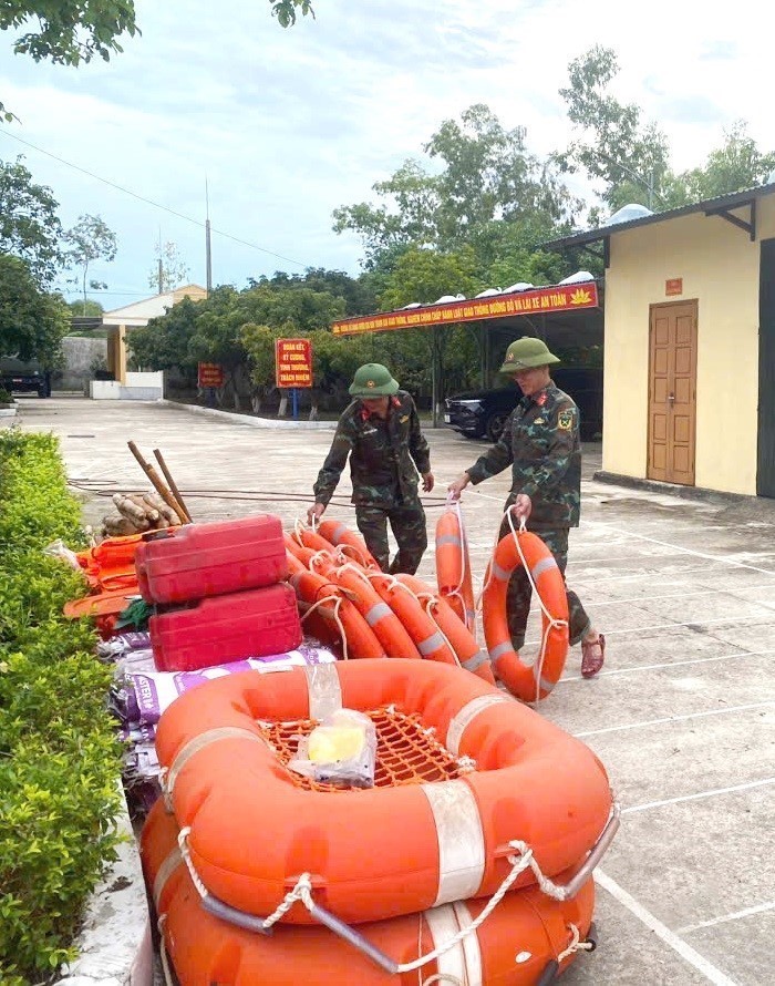 Quảng Trị: Lực lượng Quân đội sẵn sàng các phương án ứng phó bão số 5 - Ảnh 1.