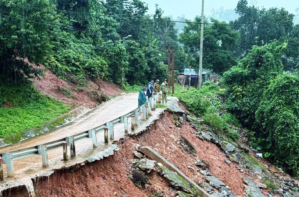 Ứng phó bão số 5: Cập nhật mưa lớn, sạt lở từ Hà Tĩnh, Quảng Trị - Ảnh 5.