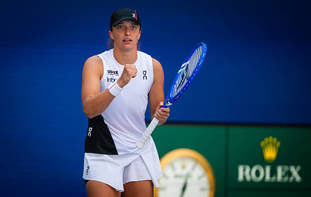 Với  chiến thắng ở vòng 1 US Open 2025, Swiatek có chuỗi 65 trận thắng liên tiếp ở vòng mở màn cấp độ Tour (bao gồm United Cup và WTA Finals), phá kỷ lục 64 trận của Monica Seles (1990–1996)