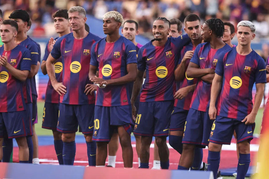 Barca loay hoay vì chưa có sân nhà đá La Liga - Ảnh 1.