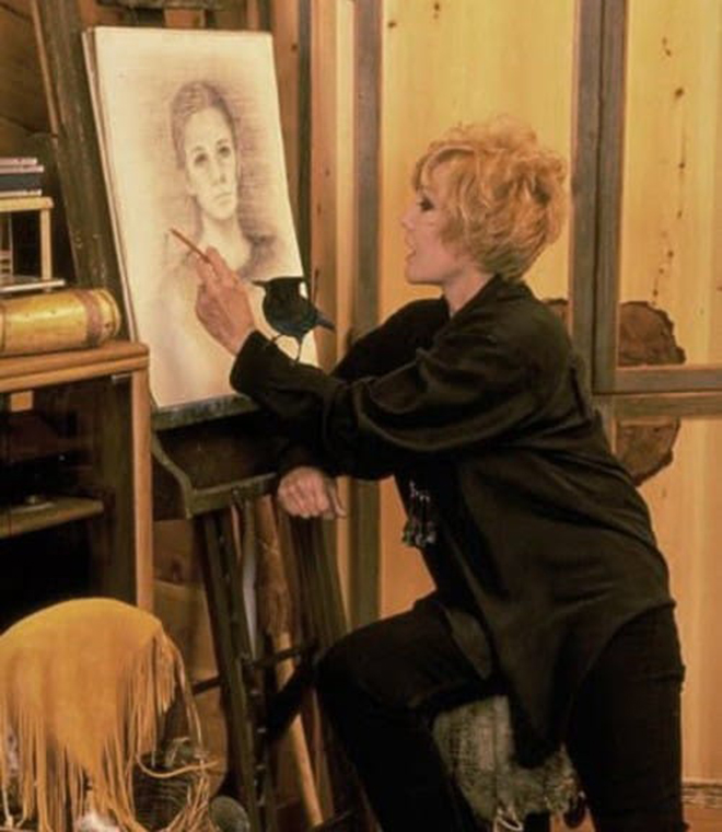 kimnovakpainting-1756348299060101970695.jpg