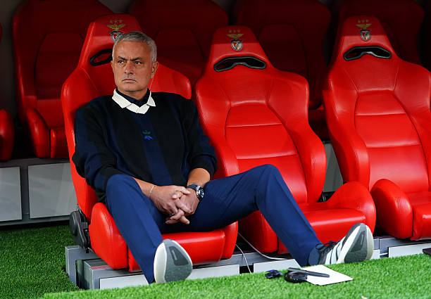 Mourinho lỡ hẹn với Champions League mùa thứ 6 liên tiếp