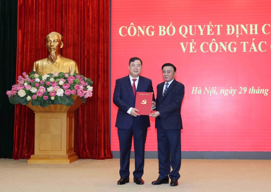 Bộ Chính trị bổ nhiệm đồng chí Phạm Gia Túc giữ chức Chánh Văn phòng Trung ương Đảng - Ảnh 1.