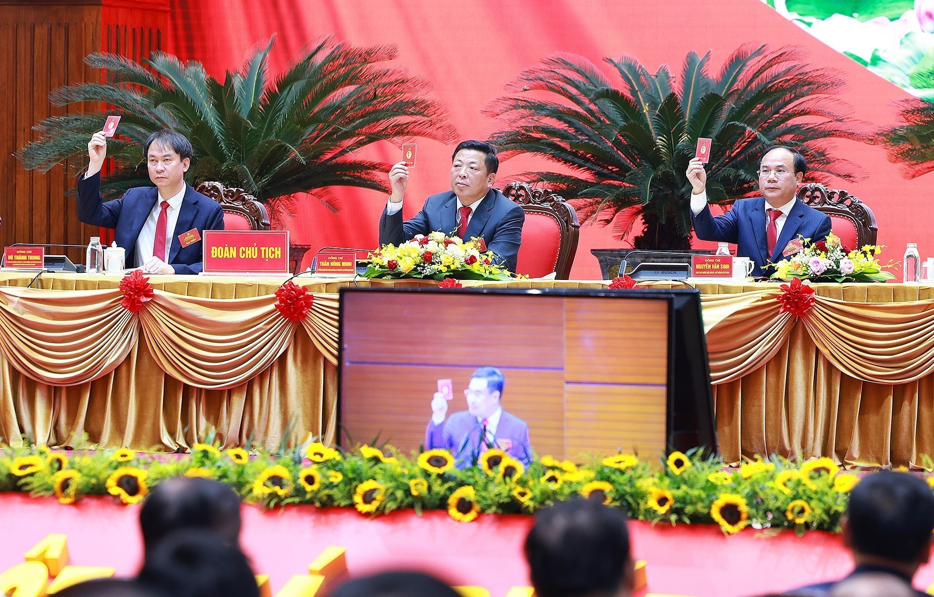 Thủ tướng Phạm Minh Chính dự Đại hội Đảng bộ Bộ Xây dựng lần thứ Nhất, nhiệm kỳ 2025-2030 - Ảnh 13. Thủ tướng Phạm Minh Chính dự Đại hội Đảng bộ Bộ Xây dựng lần thứ Nhất, nhiệm kỳ 2025-2030 - Ảnh 13.