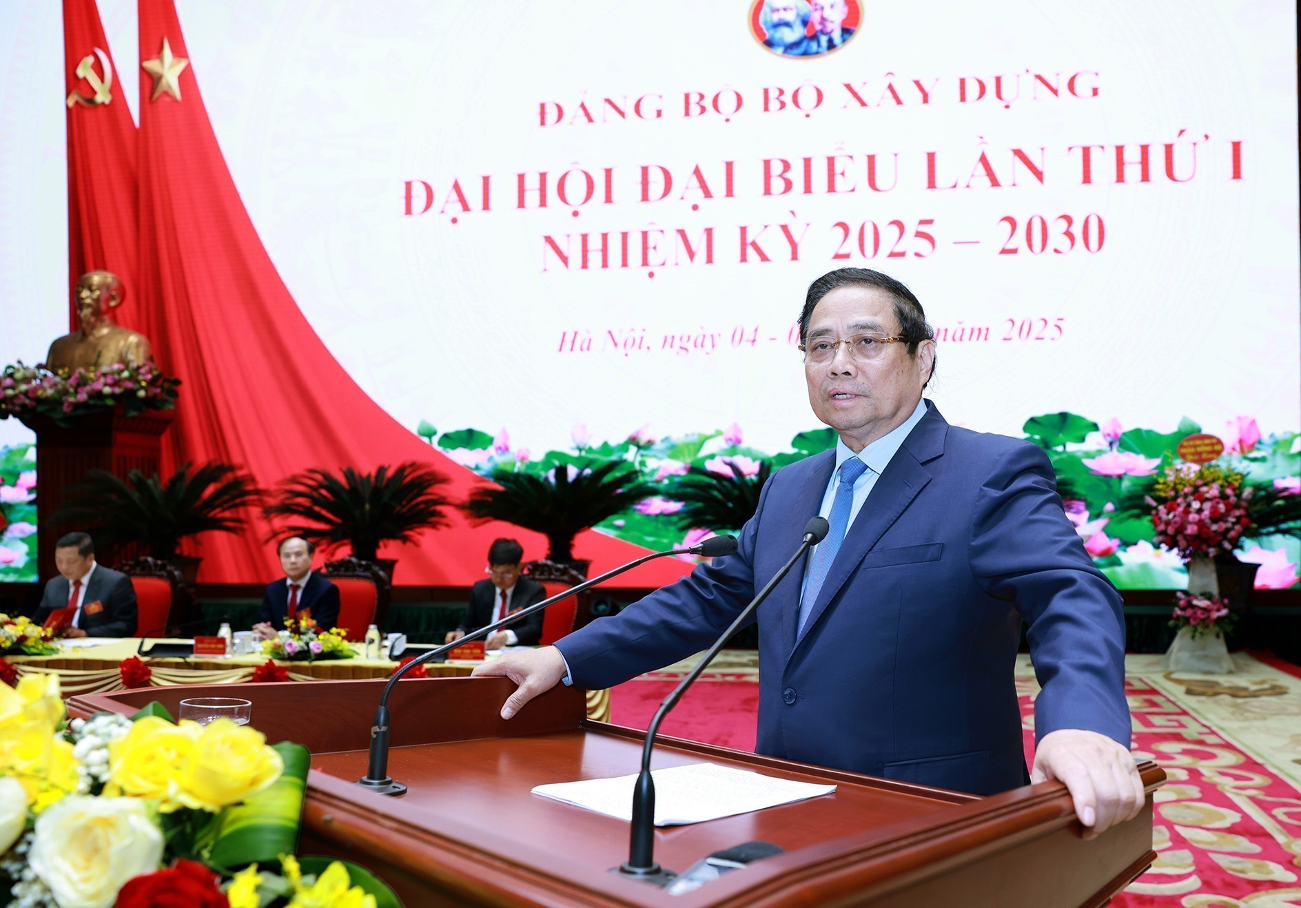Thủ tướng Phạm Minh Chính dự Đại hội Đảng bộ Bộ Xây dựng lần thứ Nhất, nhiệm kỳ 2025-2030 - Ảnh 10. Thủ tướng Phạm Minh Chính dự Đại hội Đảng bộ Bộ Xây dựng lần thứ Nhất, nhiệm kỳ 2025-2030 - Ảnh 10.