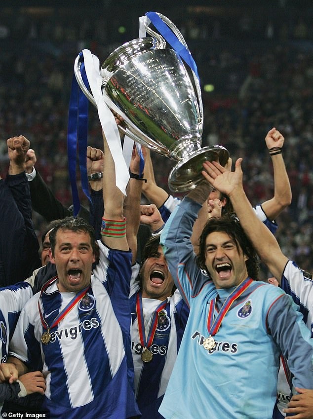 Mourinho nhòa lệ, thế giới bóng đá tiếc thương cựu đội trưởng Porto - Ảnh 5.