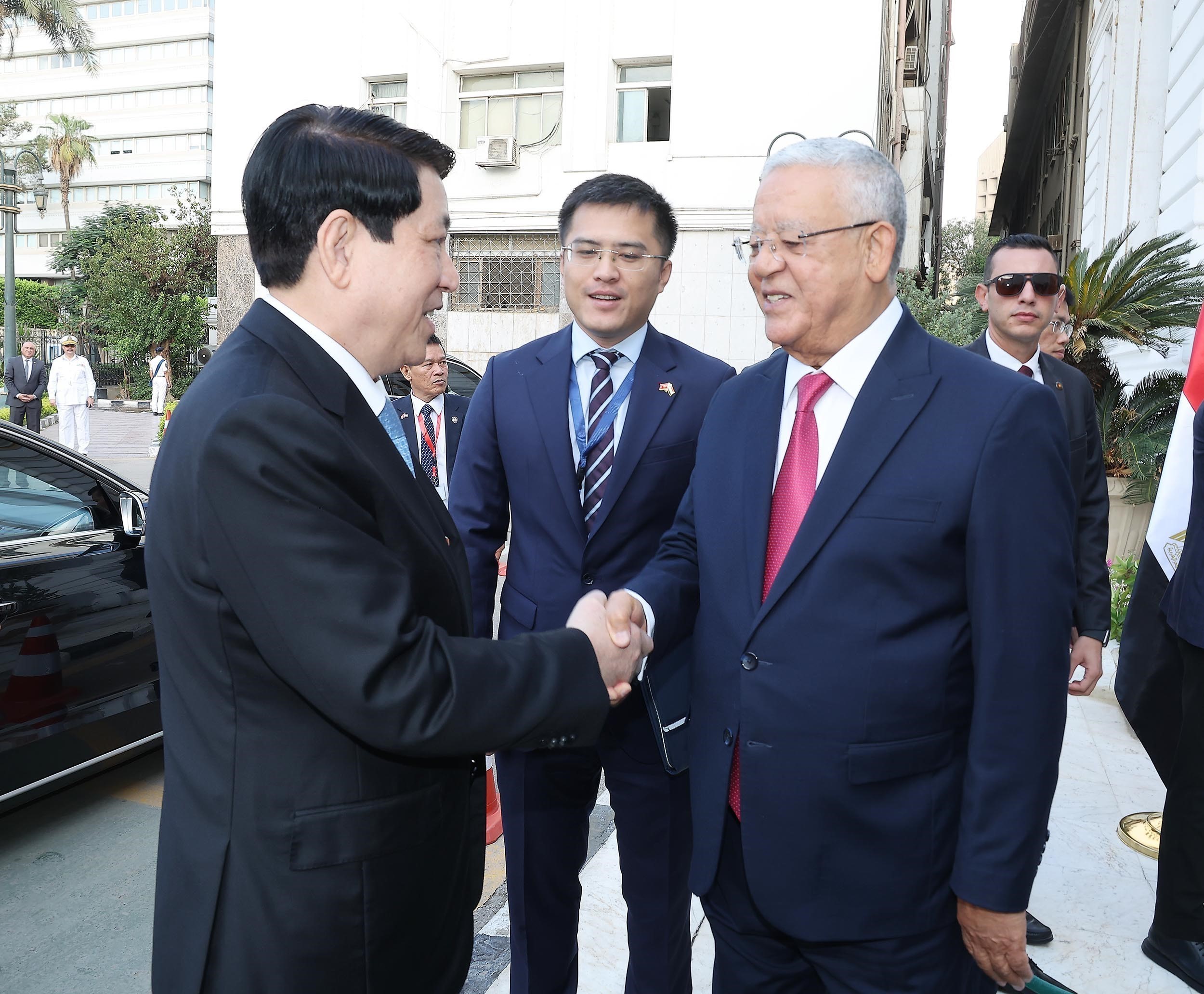 Chủ tịch nước Lương Cường hội kiến Chủ tịch Hạ viện, Thượng Viện Ai Cập - Ảnh 8. Chủ tịch nước Lương Cường hội kiến Chủ tịch Hạ viện, Thượng Viện Ai Cập - Ảnh 8.