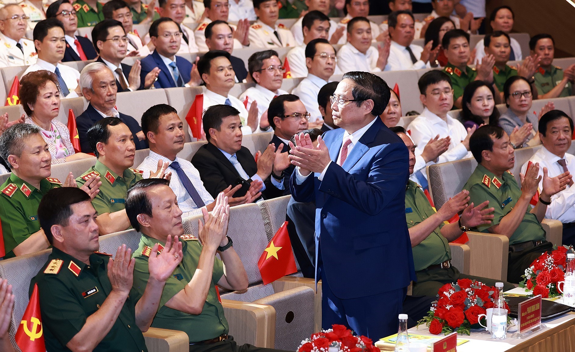 Thủ tướng dự Đại hội Thi đua “Vì an ninh Tổ quốc” lần thứ 9 - Ảnh 3. Thủ tướng dự Đại hội Thi đua “Vì an ninh Tổ quốc” lần thứ 9 - Ảnh 3.