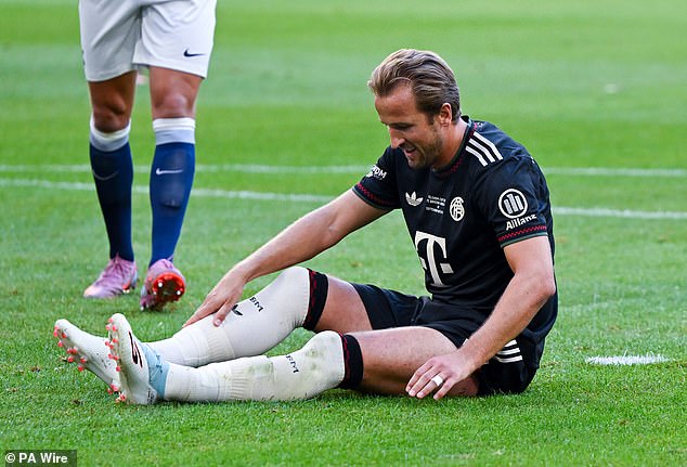 Harry Kane sút penalty lên trời khi đối đầu Tottenham - Ảnh 4.