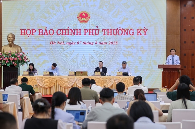 Kinh tế 7 tháng: Tiếp tục xu hướng tích cực, nhiều chỉ số khởi sắc - Ảnh 2.