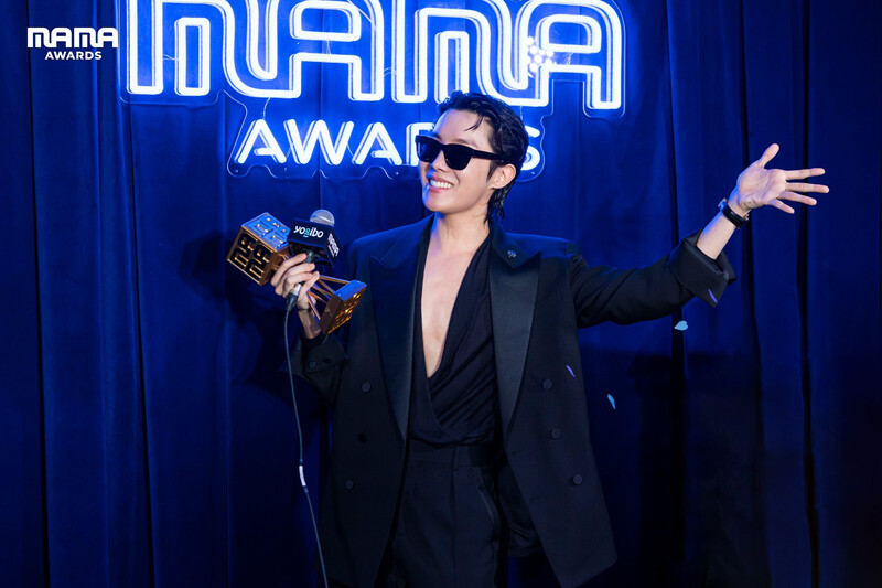 2022-mama-award-1754619052586554105677.jpeg