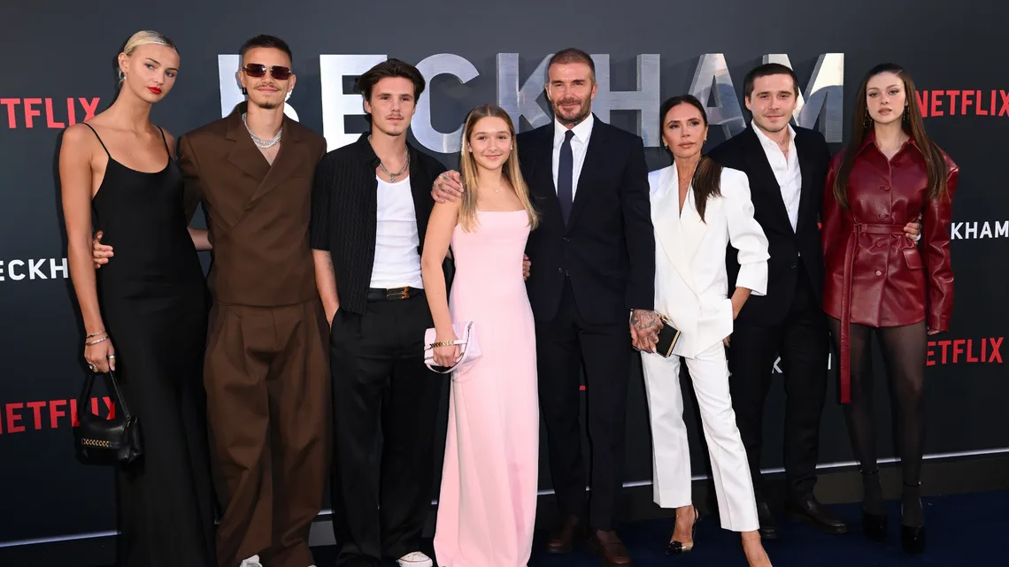 Mâu thuẫn gia đình & nguy cơ sụp đổ 'thương hiệu' Beckham - Ảnh 2.