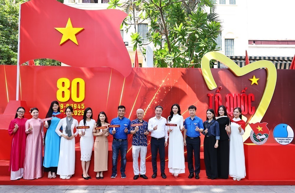 Mở Chiến dịch truyền thông &quot;Tôi yêu Tổ quốc tôi&quot; trong thanh niên - Ảnh 1.
